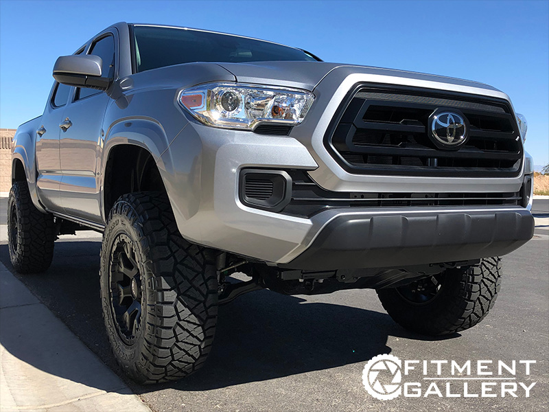 2021 Toyota Tacoma Sr Helo He878 17x9 Nitto Ridge Grapplers 285 70r17 3 5 Inch Rough Country Suspension Lift 